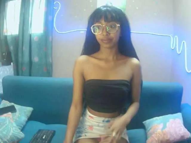 Marinahgrey — La musique m'accompagne au quotidien, que ce soit pour me dtendre ou me motiver. J'apprcie aussi les balades tranquilles, dcouvrir de nouveaux endroits, cuisiner de temps en temps, et profiter de moments calmes seule ou entoure des bonnes personnes.