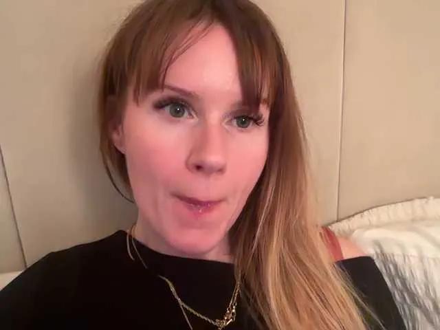 REDHEADROSIE on BongaCams