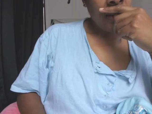 Zuriluxe45 — Massages, tender rubbing on my body