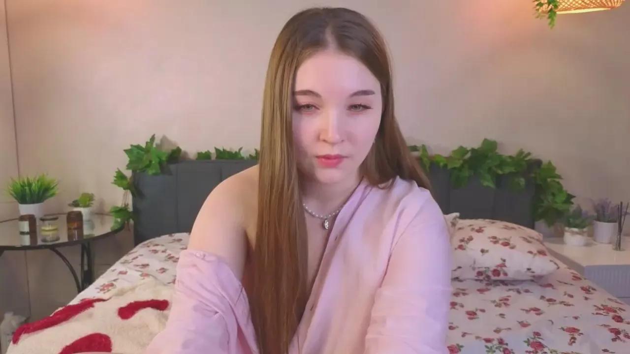 AlodieFitt —  #masturbation #bdsm #blowjob #femdom #strapon #C2C #analtoys