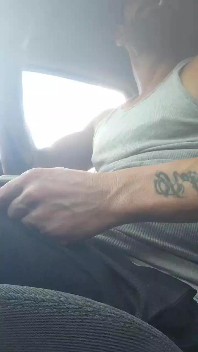 Bigtoyguy34 — Freechat on Cam4