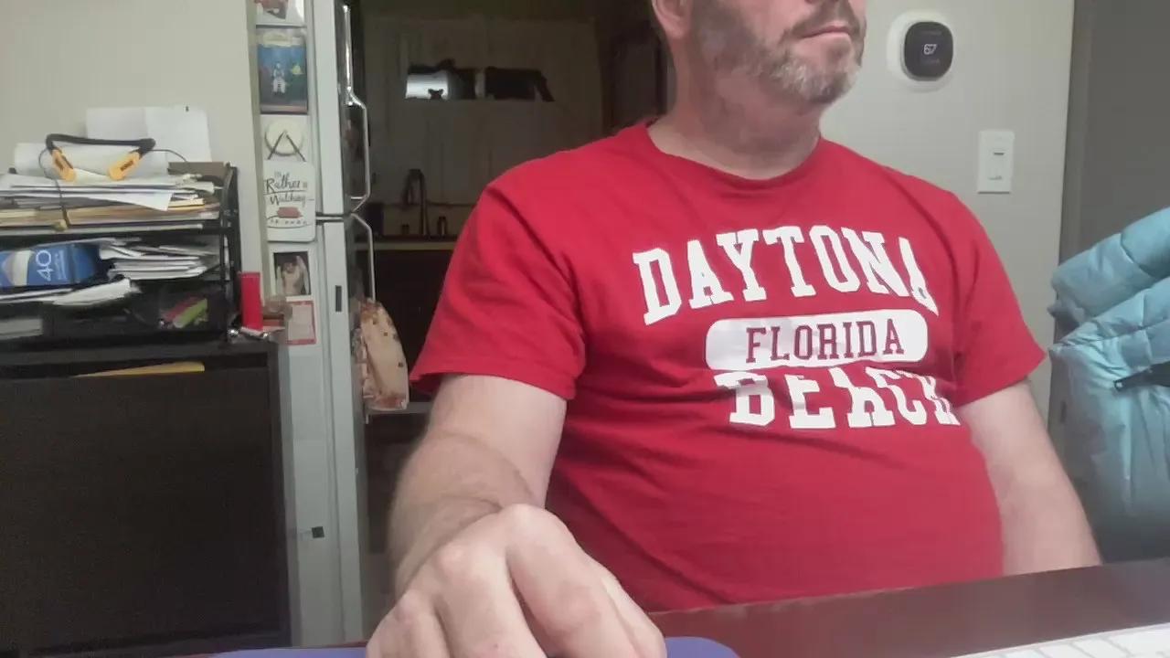 BoredMale34 — Freechat on Cam4