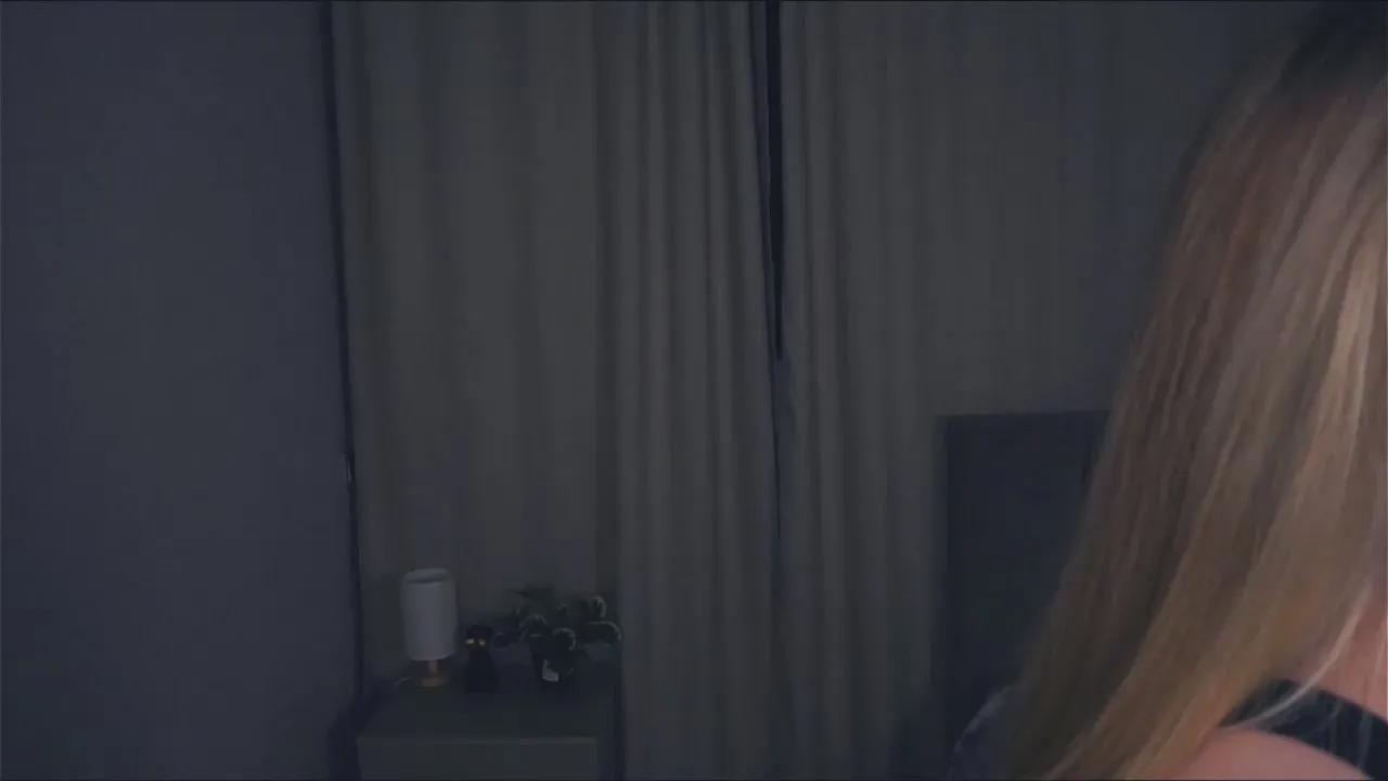 ErlineEggett —  #anal #threesome #lesbian #pornstar #cosplay #femdom #swinging