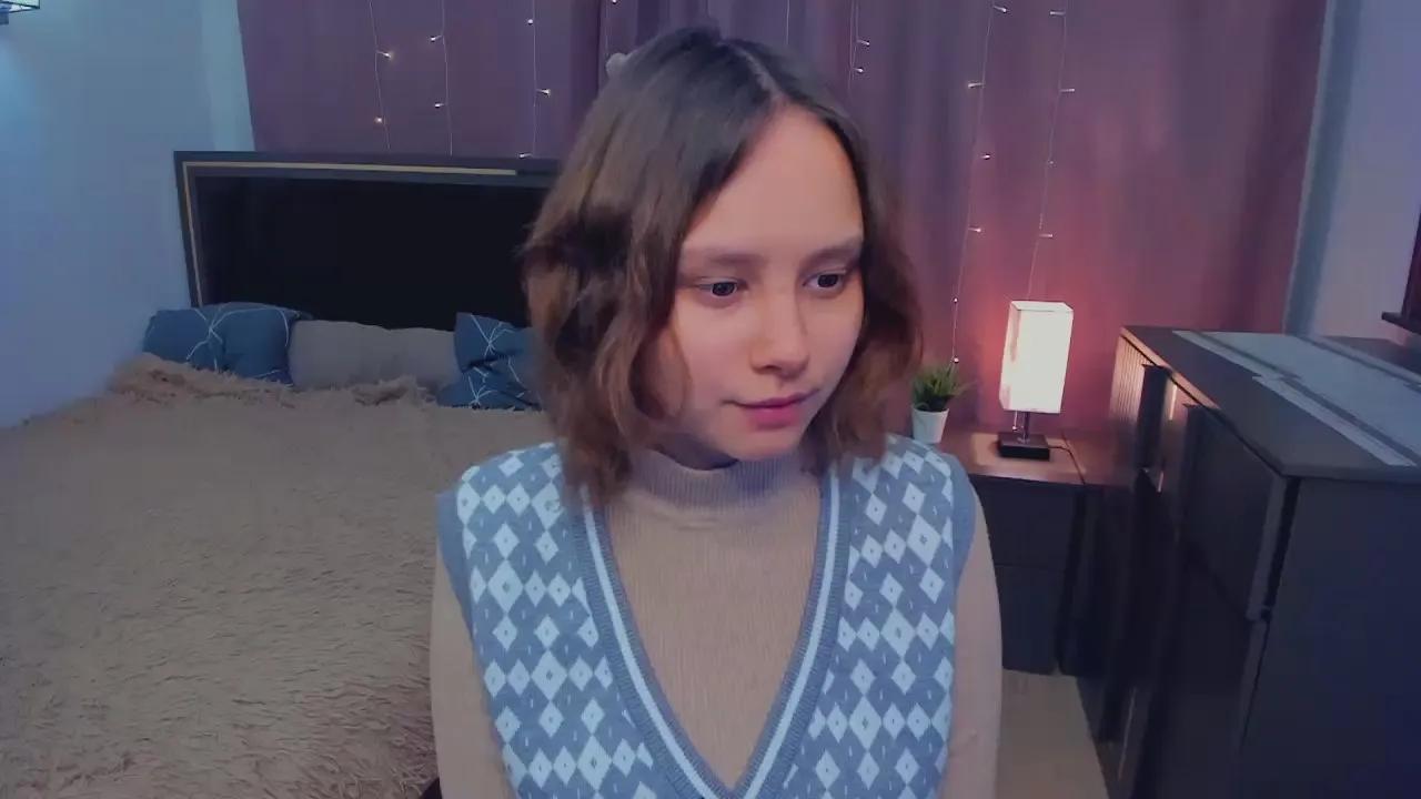 KatriceHandzlik —  #masturbation #C2C #squirt #pee #fisting #analtoys #schoolgirl