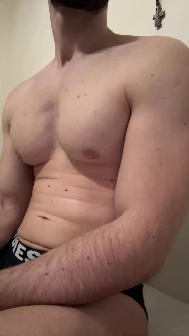 Lactiss — Freechat on Cam4