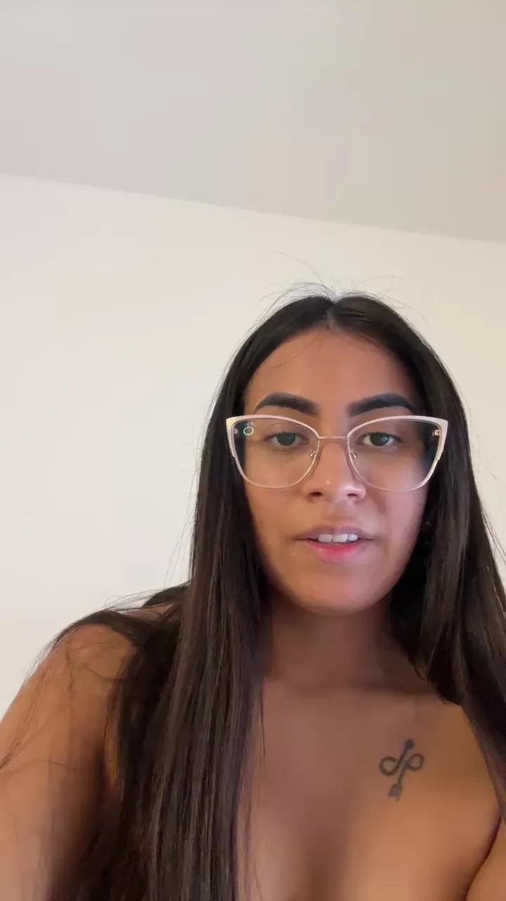 Latinaht222 — #pee #pornstar #hairy #hairypussy