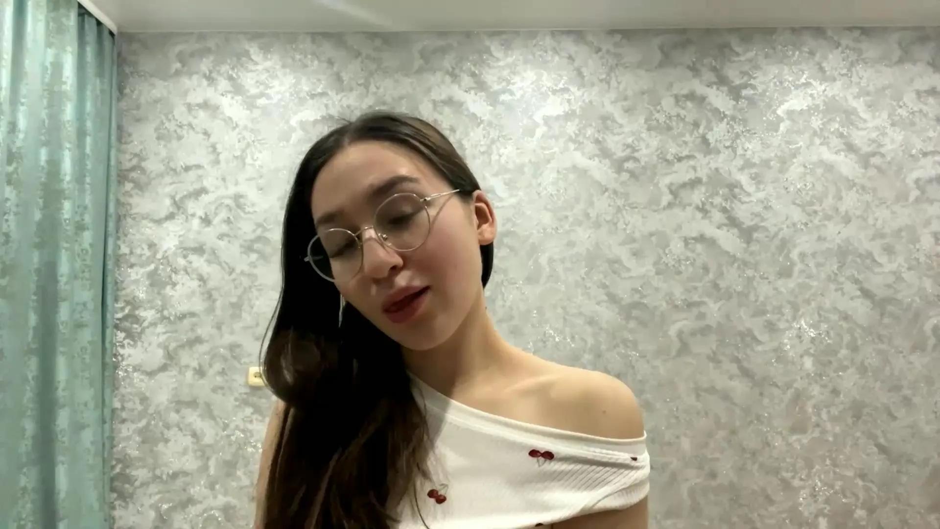 MarvaBrockman —  #masturbation #armpits #schoolgirl #striptease #cum #pee #cute