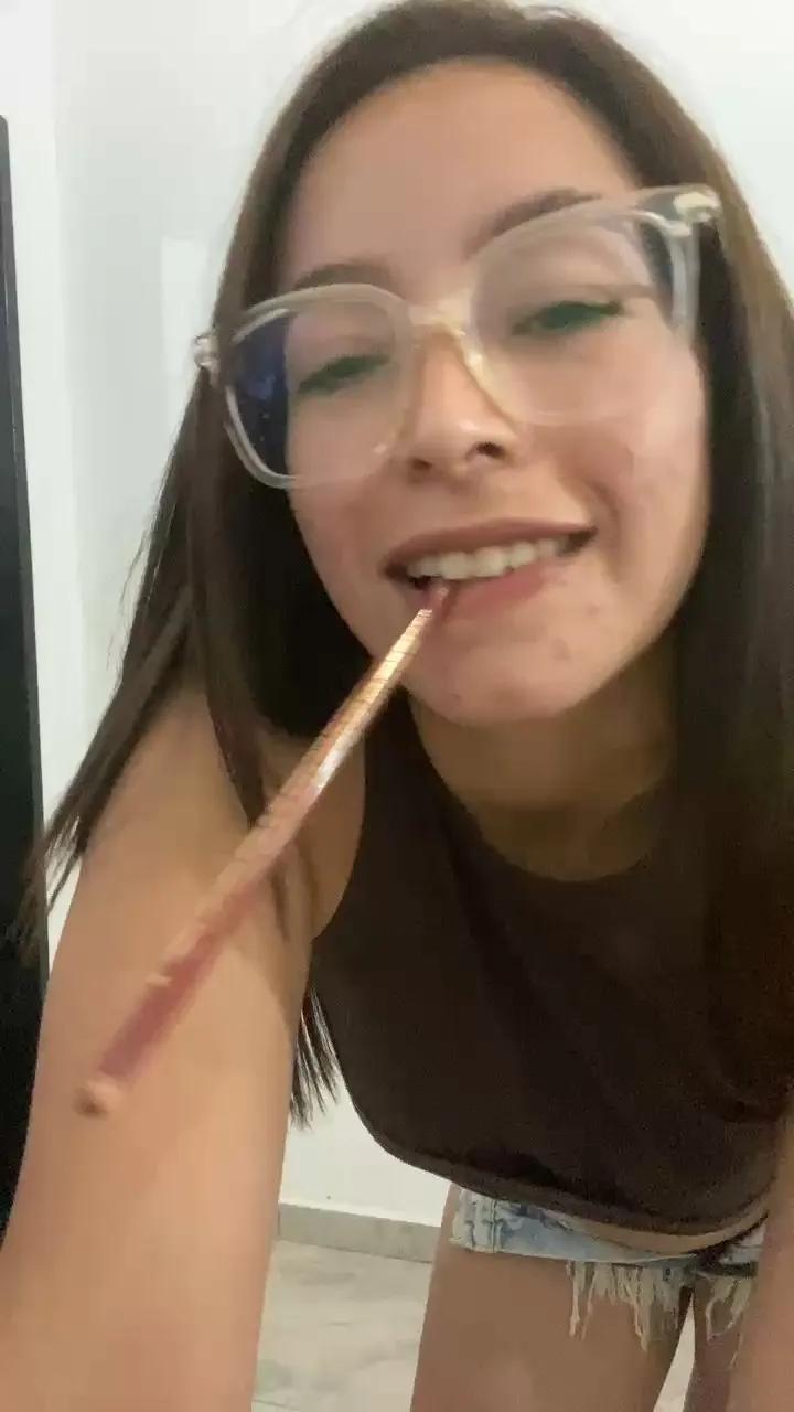 MilagrosR98 — Freechat on Cam4