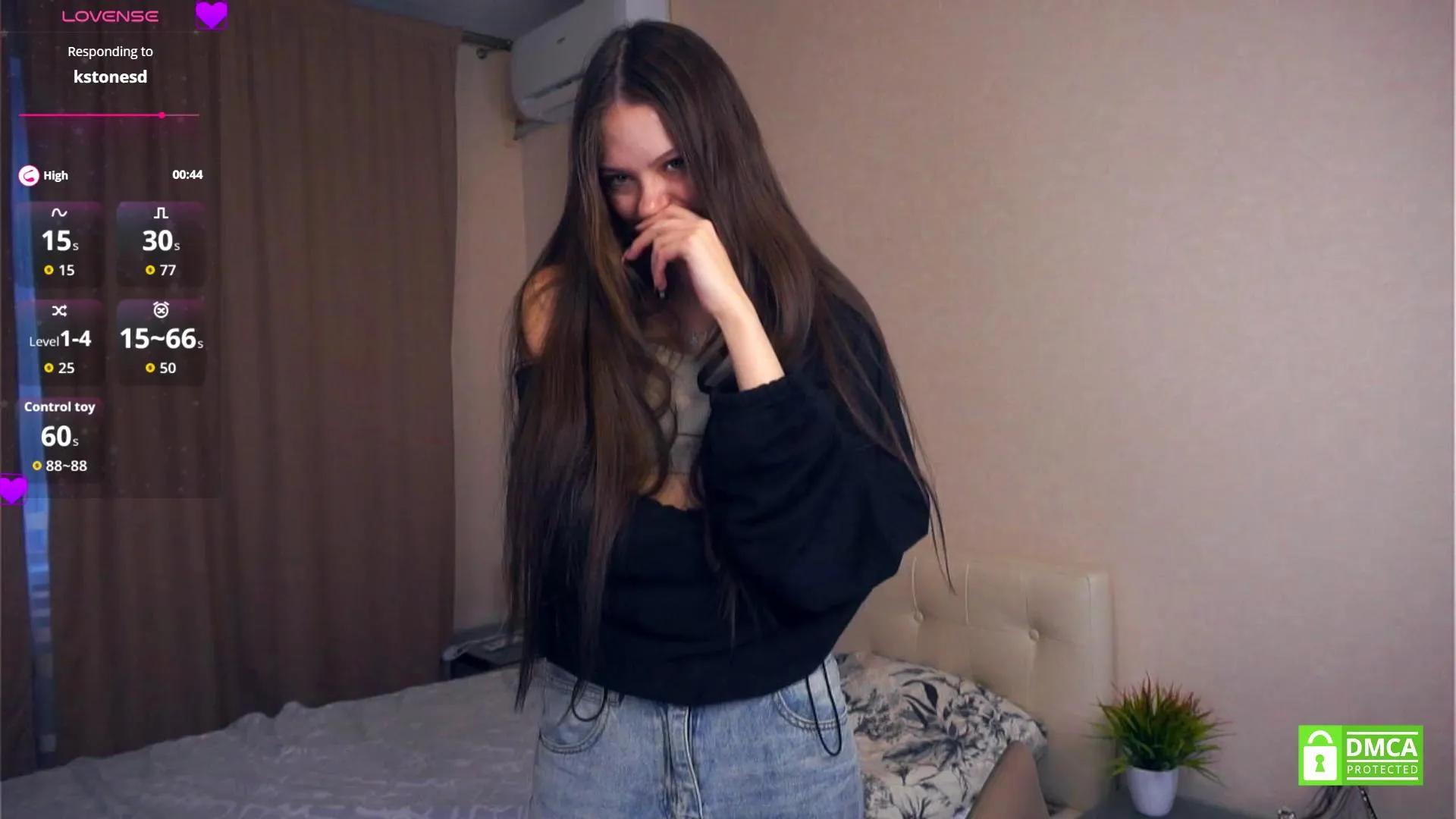 SharynEbbing —  #armpits #C2C #squirt #deepthroat #striptease #amateur #feet