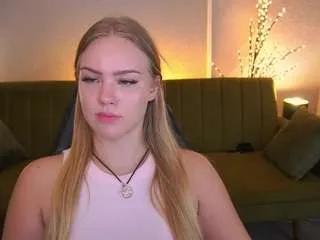 celestenoirr on CamSoda 