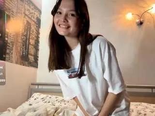 hanaloffier on CamSoda 