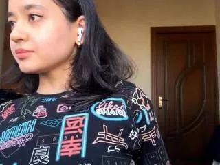 hettiestatzer — To show a belly [44 tokens remaining]