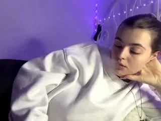 karmenstuemke — Hello everyone, my name is Amelia