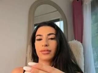 naila-777 — Squirt show! Let`s make this kitty explode! [3333 tokens remaining]