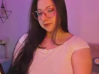 roxxanne-bail on CamSoda 