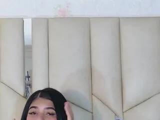 chloe_vee — Freechat on Flirt4Free