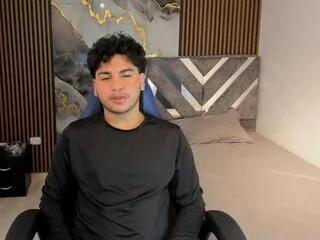 lord_mackhenzy — Freechat on Flirt4Free