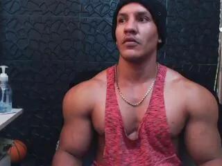 viktor_herrera — Freechat on Flirt4Free