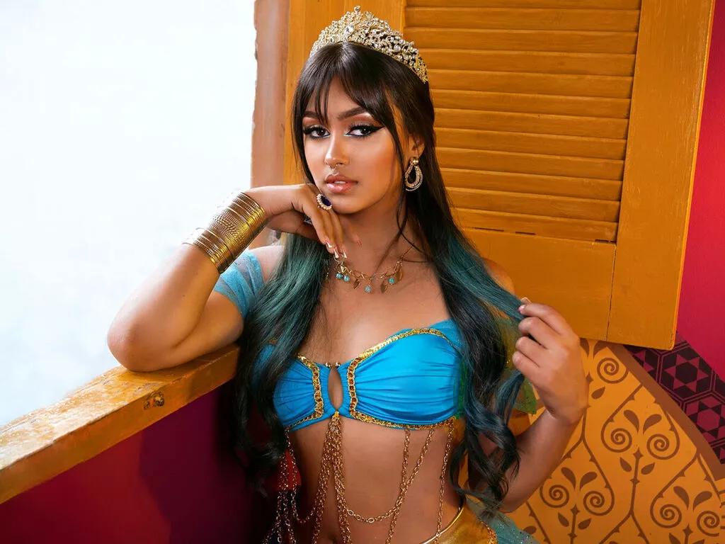 CristiBriceno — I love spending time with my family, they are the best thing that has ever happened to my life. The natural environments of Colombia are the best and the trips to gastronomic places are an experience that I would never change.