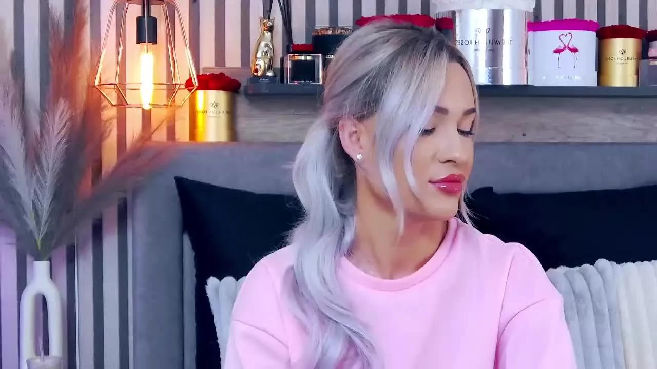 ElaAudrey on Streamray 