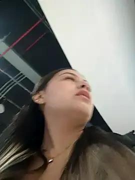 alana_69 on StripChat 