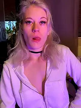 TheRealJessyLey — Hand Massage on Boobs 